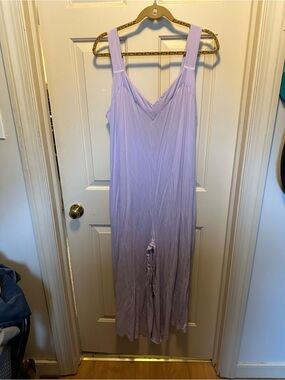 AnyBody Lavender Scoop Neck Sleeveless Top